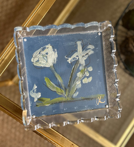 Scallop Acrylic Tray Floral IV